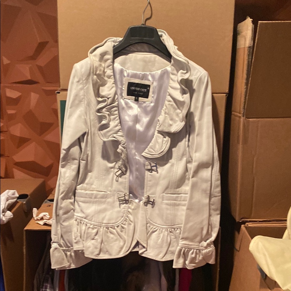 United Face NY White Ruffle neck leather jacket